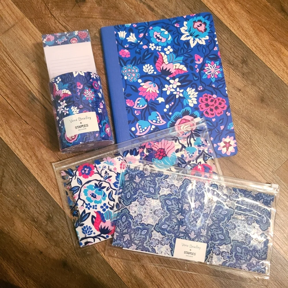 *SOLD* NEW Vera Bradley Bloom Berry Stationary Set Notebook Pen Cup Binder - Picture 1 of 16